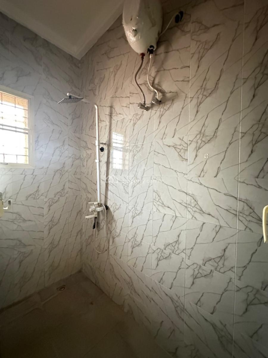 Spacious 1 Bedroom Apartment, Off Freedom Way, Lekki Phase 1, Lekki, Lagos, Flat / Apartment for Rent