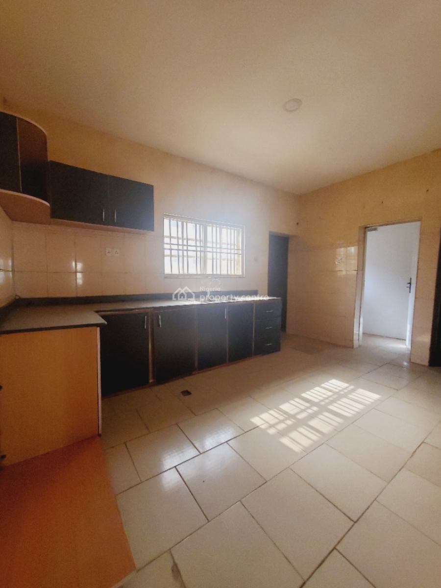 Massive Luxurious 2 Bedroom Flat, By Candilux Imperial Hotel, Durumi, Abuja, Flat / Apartment for Rent