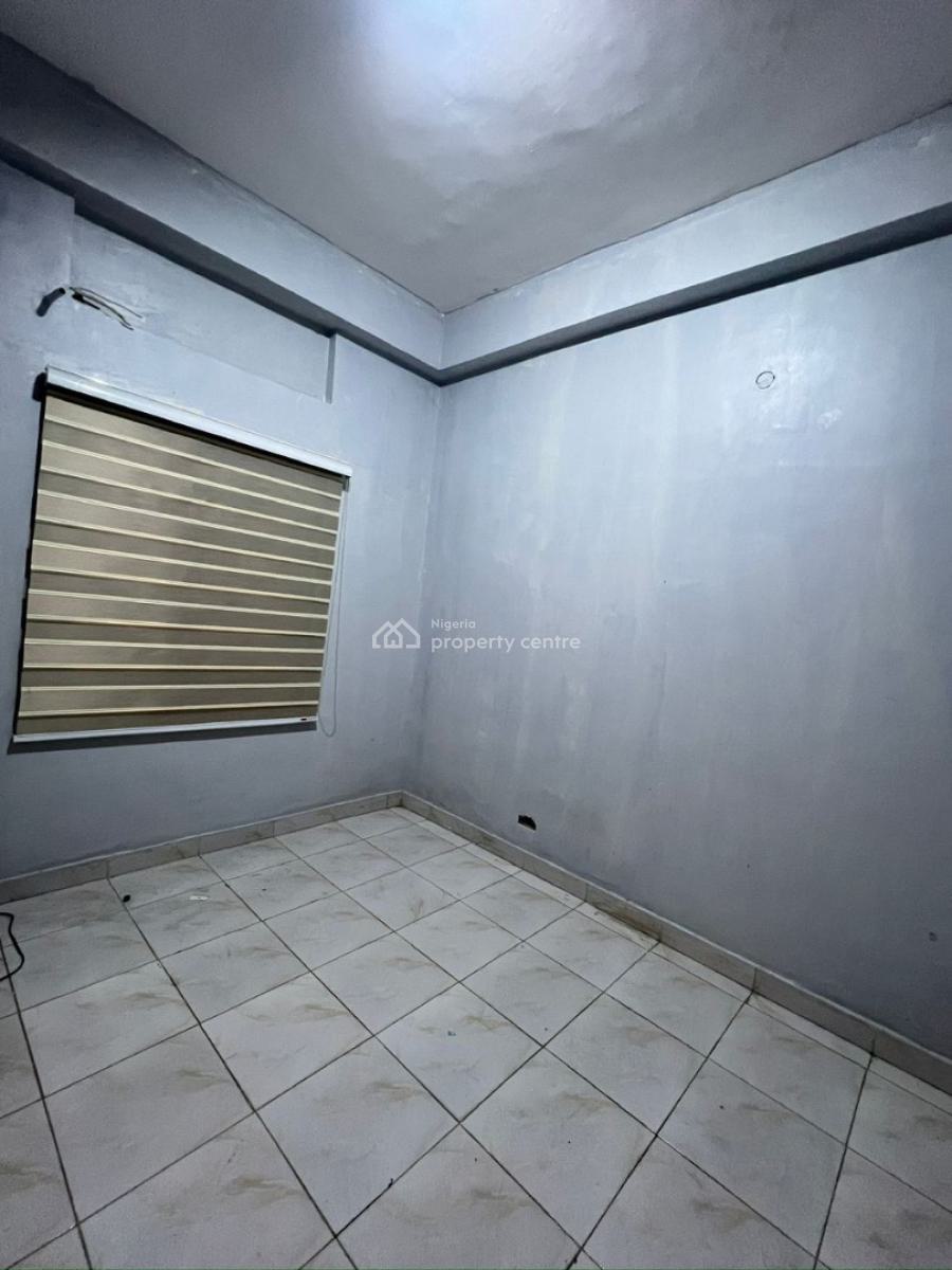 Spacious Room Downstairs, Chevron Alternative Route, Lekki, Lagos, Flat / Apartment for Rent