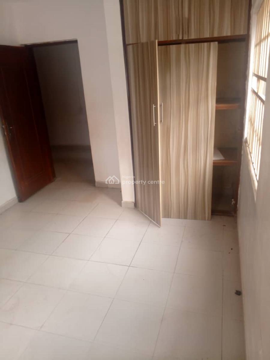 Clean 3 Bedroom Flat Apartment, Gra Phase 1, Magodo, Lagos, Flat / Apartment for Rent