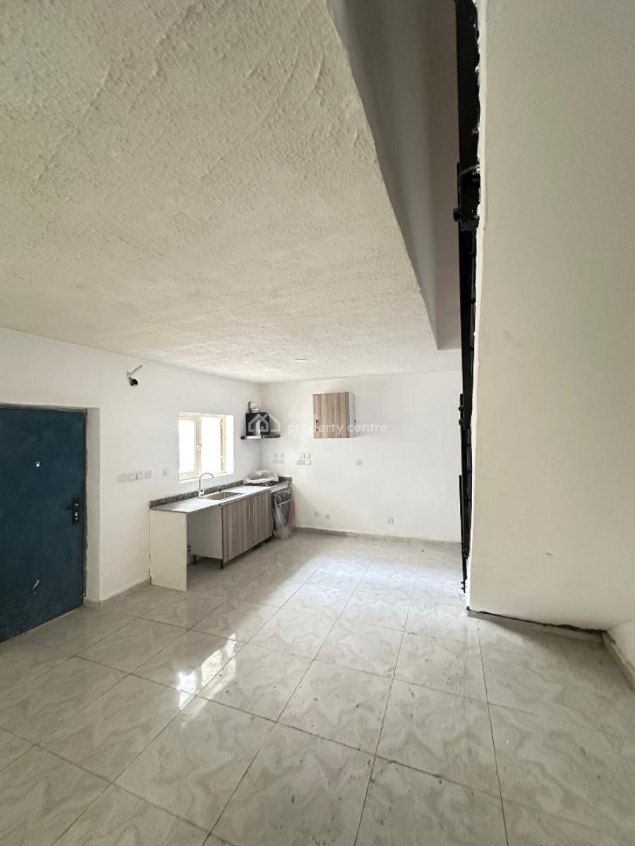 Newly Built 2 Bedroom Maisonette, Off Freedom Way, Lekki Phase 1, Lekki, Lagos, Flat / Apartment for Rent