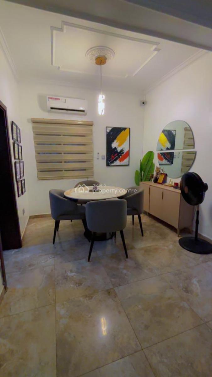 Lovely 3 Bedroom Flat Apartment, Gra Phase 2, Magodo, Lagos, Flat / Apartment for Sale