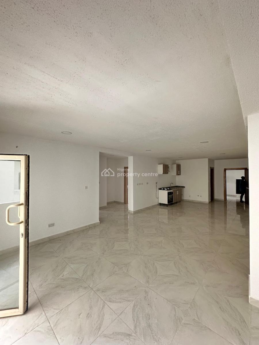 Spacious 2 Bedroom Apartment, Off Freedom Way, Lekki Phase 1, Lekki, Lagos, Flat / Apartment for Rent