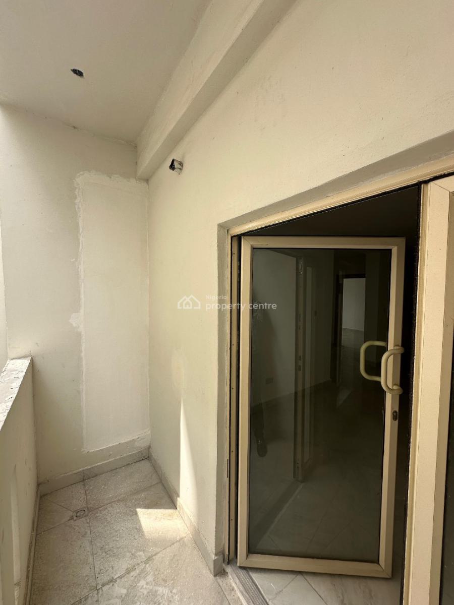 Spacious 2 Bedroom Apartment, Off Freedom Way, Lekki Phase 1, Lekki, Lagos, Flat / Apartment for Rent