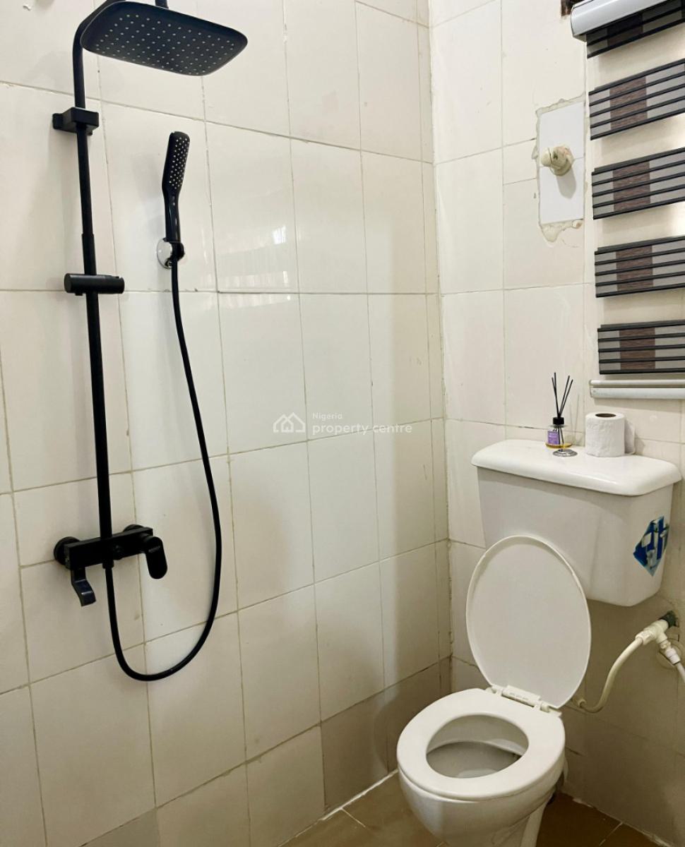 1 Bedroom Apartment, Ajao Estate, Isolo, Lagos, Mini Flat (room and Parlour) Short Let