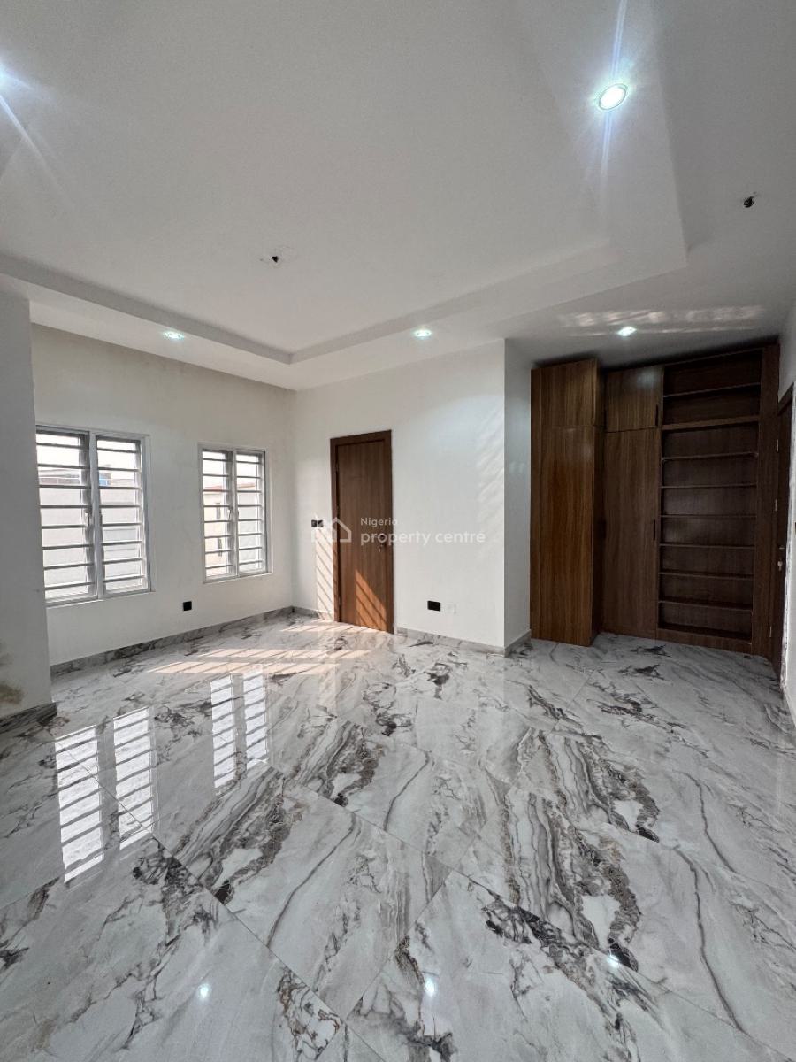 Clean Three (3) Bedroom Apartment with Bq, Ikate, Lekki, Lagos, Flat / Apartment for Rent