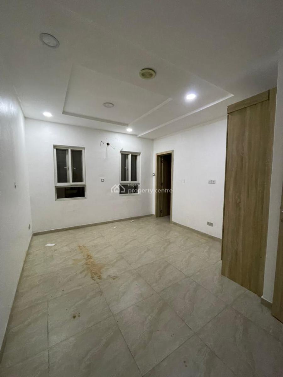 Well-designed 4-bedroom Semi-detached Home with Private Bq, Chevron, Lekki, Lagos, Semi-detached Duplex for Rent