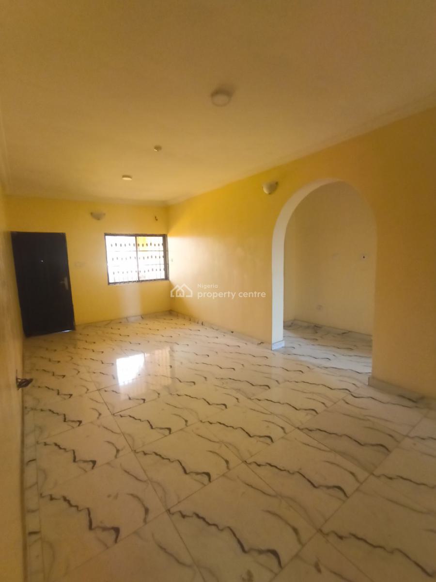 Newly Renovated Spacious 2 Bedroom Apartment, Sagamu, Ogun, Flat / Apartment for Rent