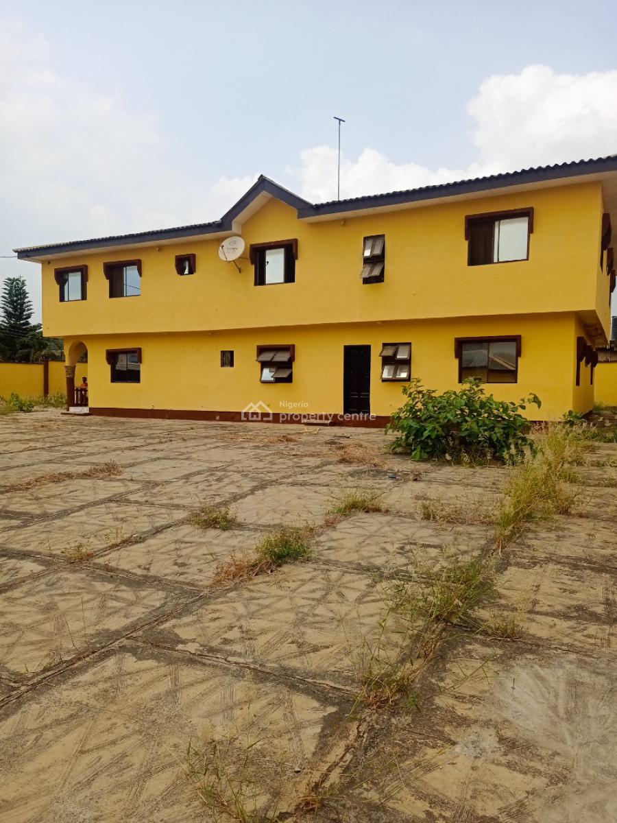 Newly Renovated Spacious 2 Bedroom Apartment, Sagamu, Ogun, Flat / Apartment for Rent