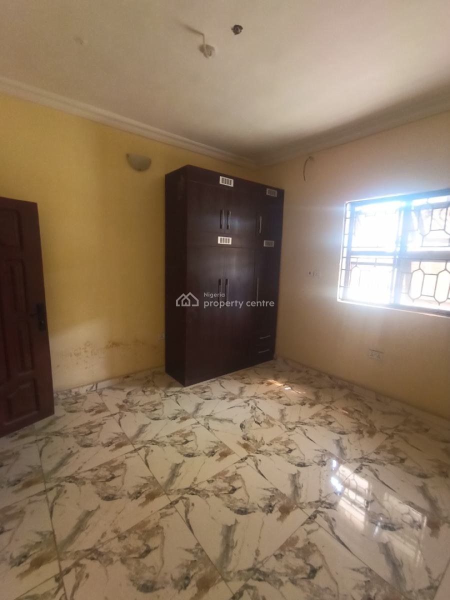 Newly Renovated Spacious 2 Bedroom Apartment, Sagamu, Ogun, Flat / Apartment for Rent