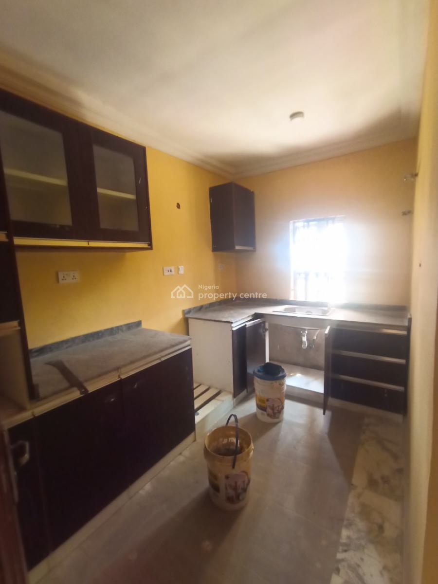 Newly Renovated Spacious 2 Bedroom Apartment, Sagamu, Ogun, Flat / Apartment for Rent