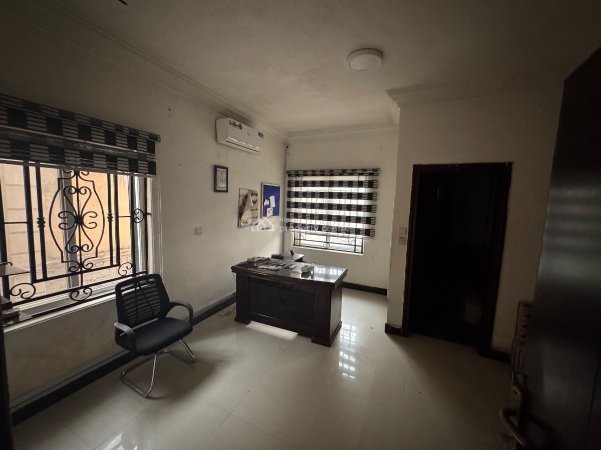Office Space of 2 Bedroom Flat, Lekki Phase 1, Lekki, Lagos, Office Space for Rent