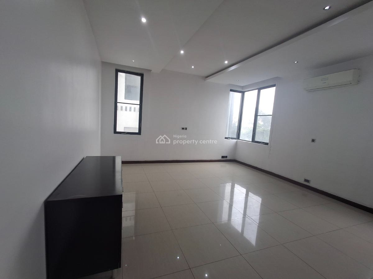 Nicely Maintained 3 Bedroom Flat with Study, Old Ikoyi, Ikoyi, Lagos, Flat / Apartment for Rent