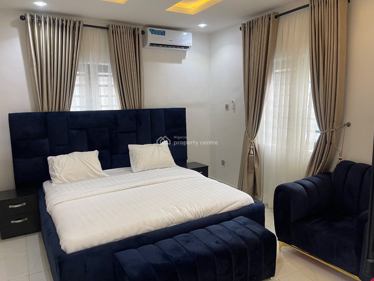 White House Studio Apartment, Oba Babinton Ashaye Crescent,, Omole Phase 1, Ikeja, Lagos, Self Contain (single Rooms) Short Let