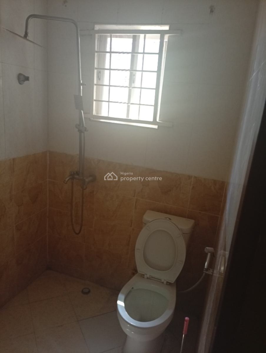 Spacious 3 Bedroom Terraced Duplex with a Bq, Asokoro District, Abuja, Terraced Duplex for Rent