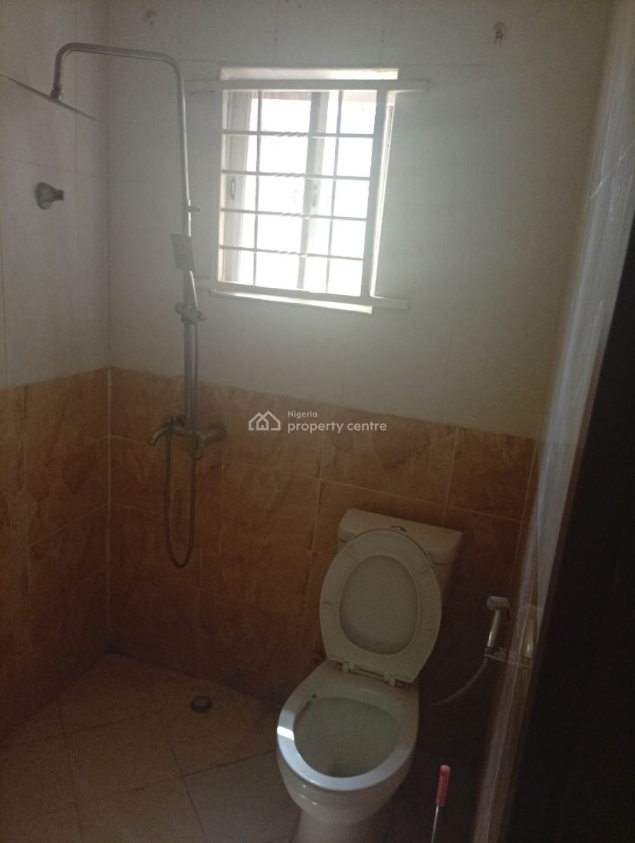 Spacious 3 Bedroom Terraced Duplex with a Bq, Asokoro District, Abuja, Terraced Duplex for Rent