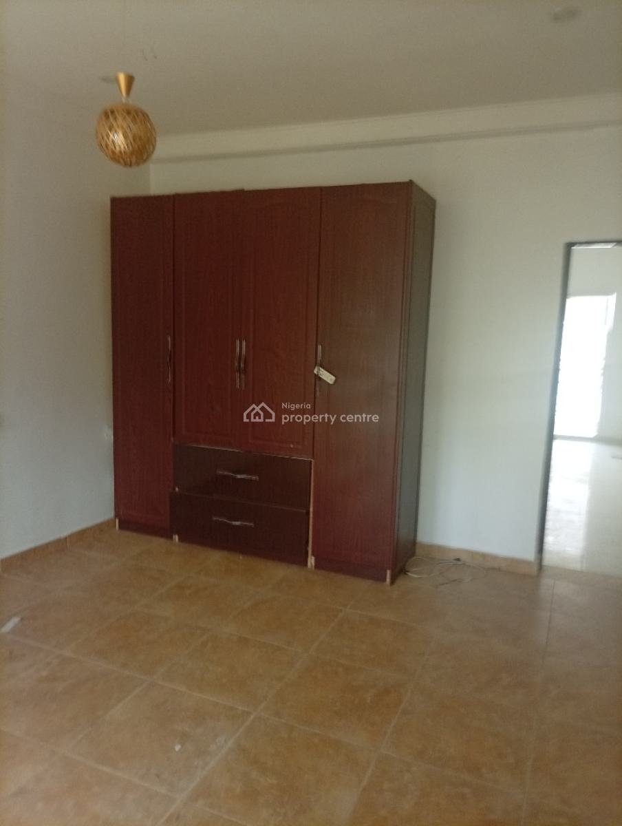 Spacious 3 Bedroom Terraced Duplex with a Bq, Asokoro District, Abuja, Terraced Duplex for Rent