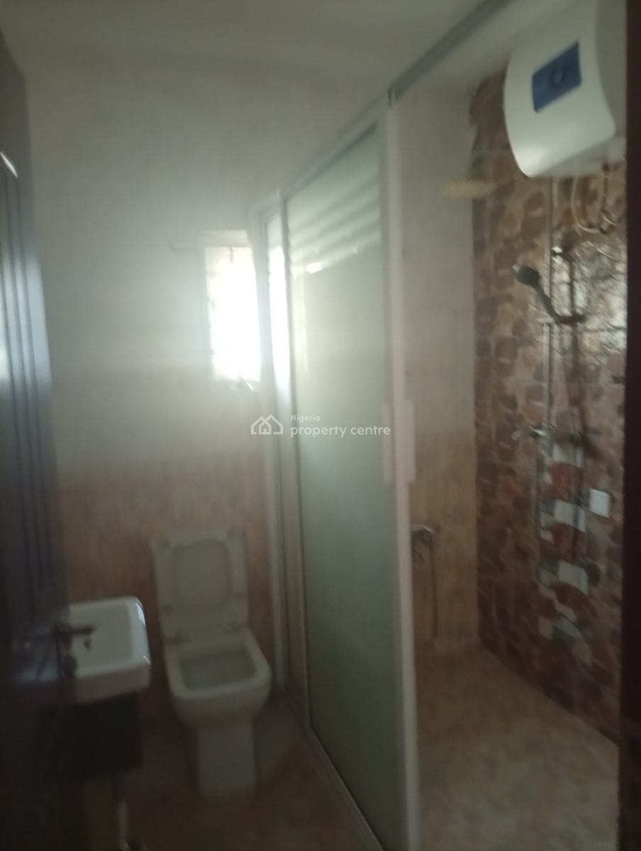 Spacious 3 Bedroom Terraced Duplex with a Bq, Asokoro District, Abuja, Terraced Duplex for Rent