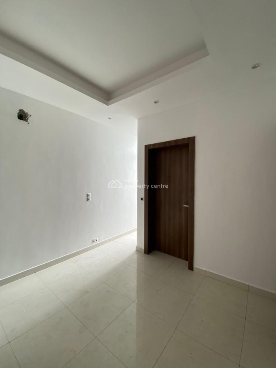 Stunning  Fully Serviced 4 Bedroom Terrace Duplex with Bq, & Swimming Pool, Lekki Phase 1, Lekki, Lagos, Terraced Duplex for Sale