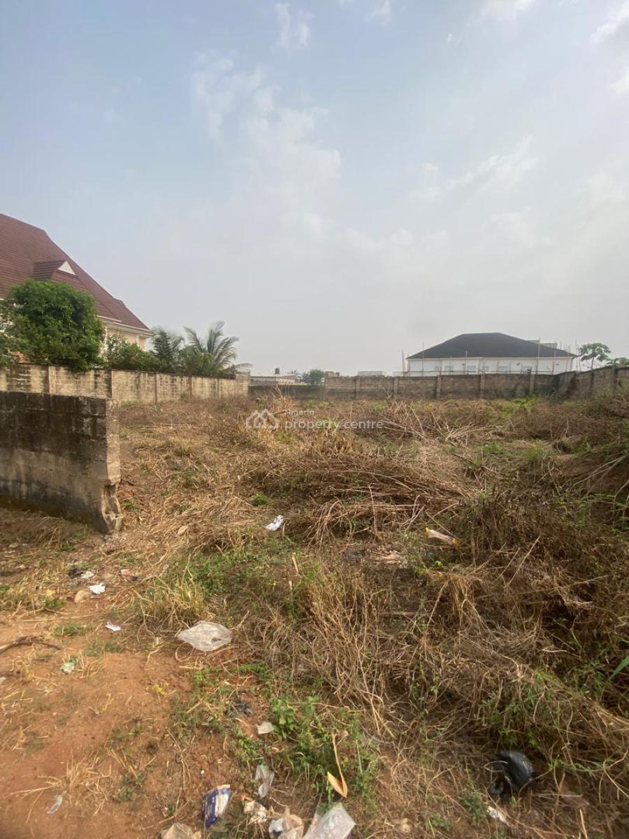 890 Sqm of Land Is Available, Akure, Ondo, Mixed-use Land for Sale