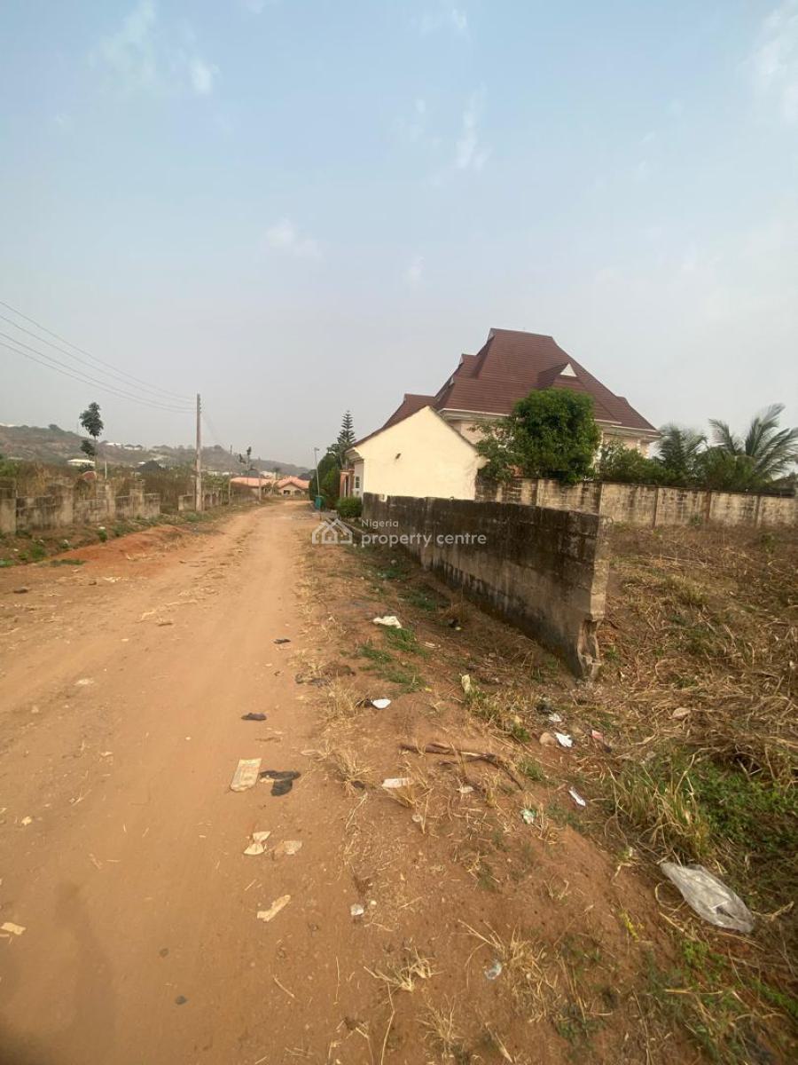 890 Sqm of Land Is Available, Akure, Ondo, Mixed-use Land for Sale