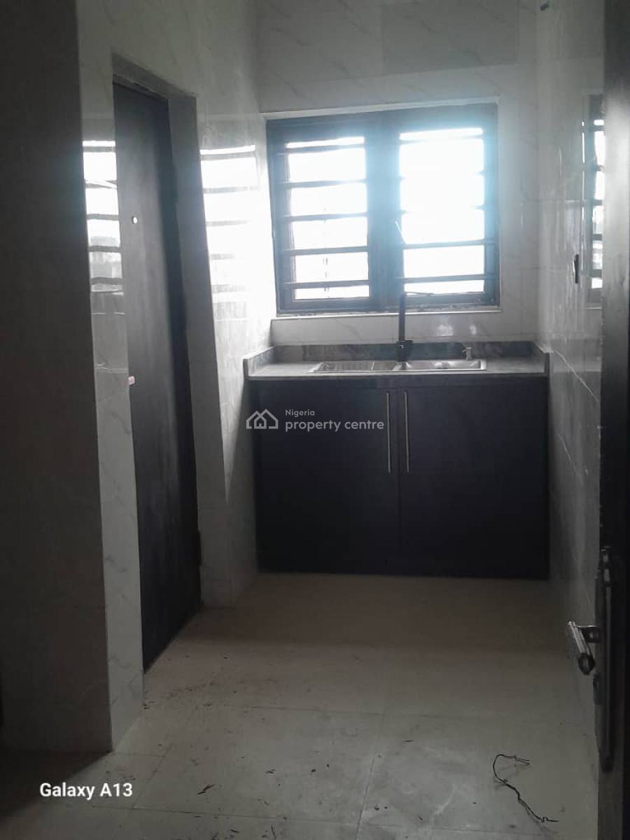 Newly Built 3 Bedroom Flat, Maryland, Lagos, Flat / Apartment for Rent