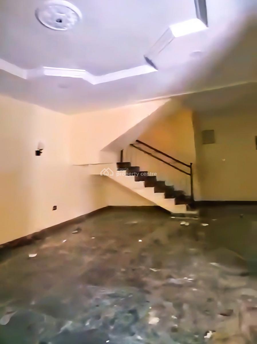 Standard 3 Bedroom Duplex with a Bq & Only 2 Tenants, Old Gra, Port Harcourt, Rivers, Terraced Duplex for Rent