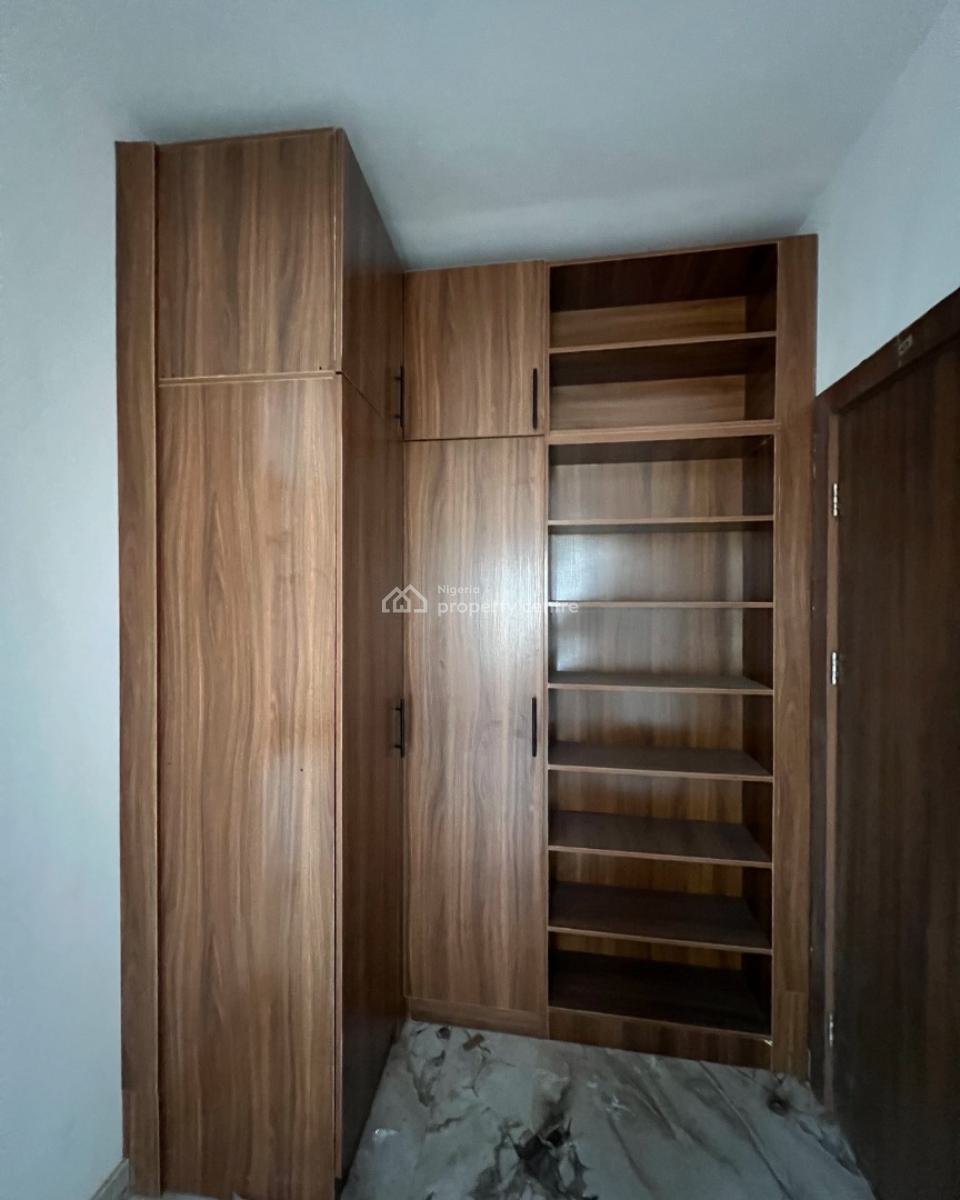 Well Built 3 Bedroom Apartment with En-suite Rooms, Ikate, Lekki, Lagos, Flat / Apartment for Rent