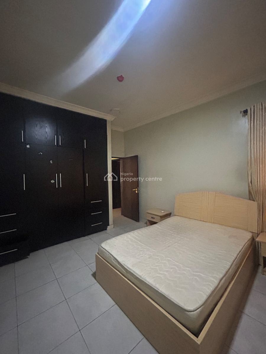 Well Maintained, Serviced Three Bedroom Apartment, Pinnock Beach Estate, Osapa, Lekki, Lagos, Flat / Apartment for Rent