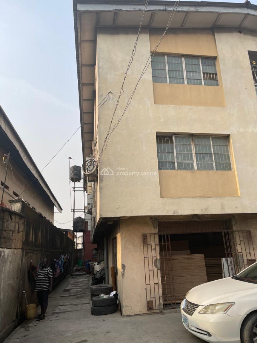 a Block of 5 Units Flats with an Attached Warehouse, Palm Avenue Estate, Mushin, Lagos, Flat / Apartment for Sale