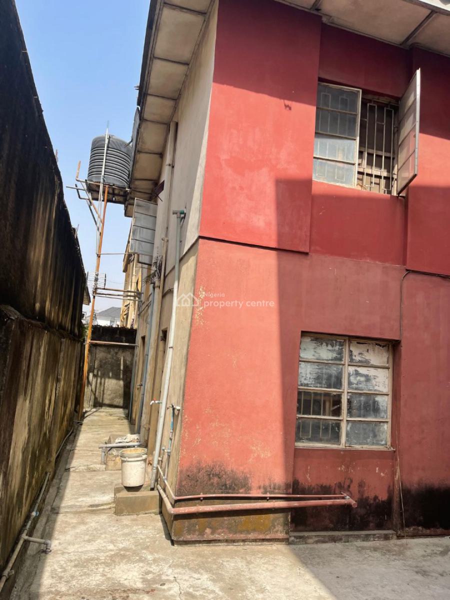 a Block of 5 Units Flats with an Attached Warehouse, Palm Avenue Estate, Mushin, Lagos, Flat / Apartment for Sale