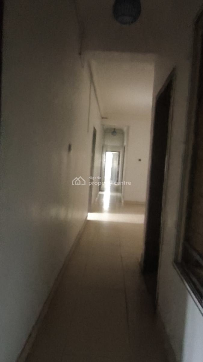 Massive 3 Bedroom Flat, 2 Living Rooms , + Office Space, Oniru, Victoria Island (vi), Lagos, Flat / Apartment for Rent