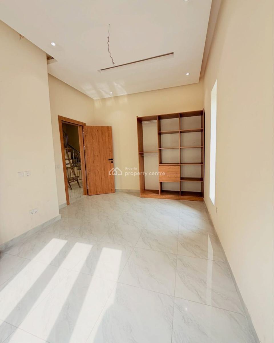 Spaciously Built 4bedroom Terrace Duplex, Adeniyi Jones, Ikeja, Lagos, Terraced Duplex for Sale