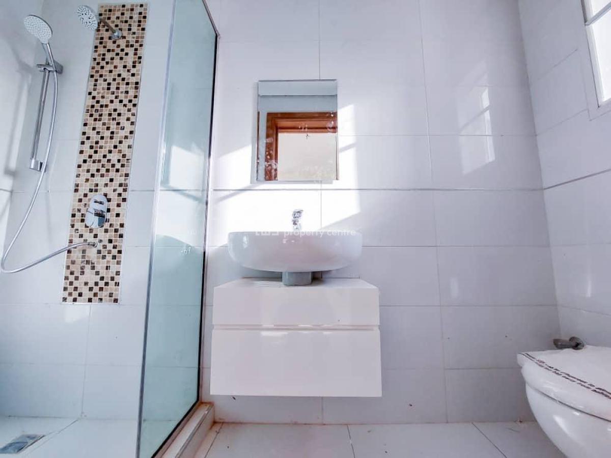 Tastefully Built 4-bedroom Terraced Duplex with 1 Room Bq, Lekki Phase 1, Lekki, Lagos, Terraced Duplex for Rent