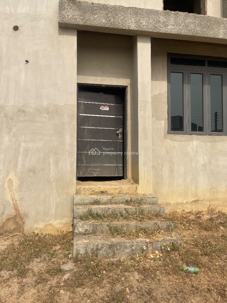 3 Bedrooms Terrace Duplex with 1 Room Bq, Dantata Estate, Gwarinpa, Abuja, Terraced Duplex for Sale