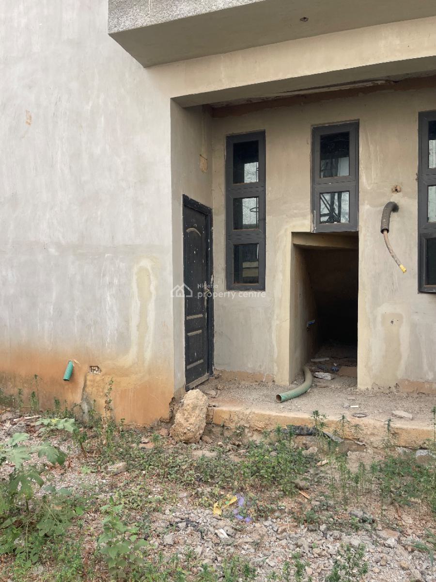 3 Bedrooms Terrace Duplex with 1 Room Bq, Dantata Estate, Gwarinpa, Abuja, Terraced Duplex for Sale