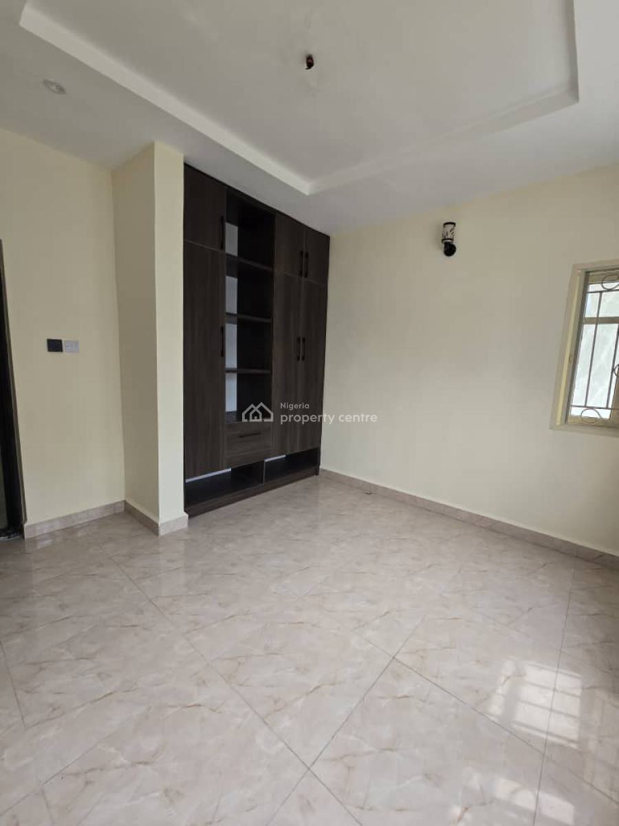 1 Bedroom Shared Apartment, Orchid Road, Lekki Expressway, Lekki, Lagos, Flat / Apartment for Rent