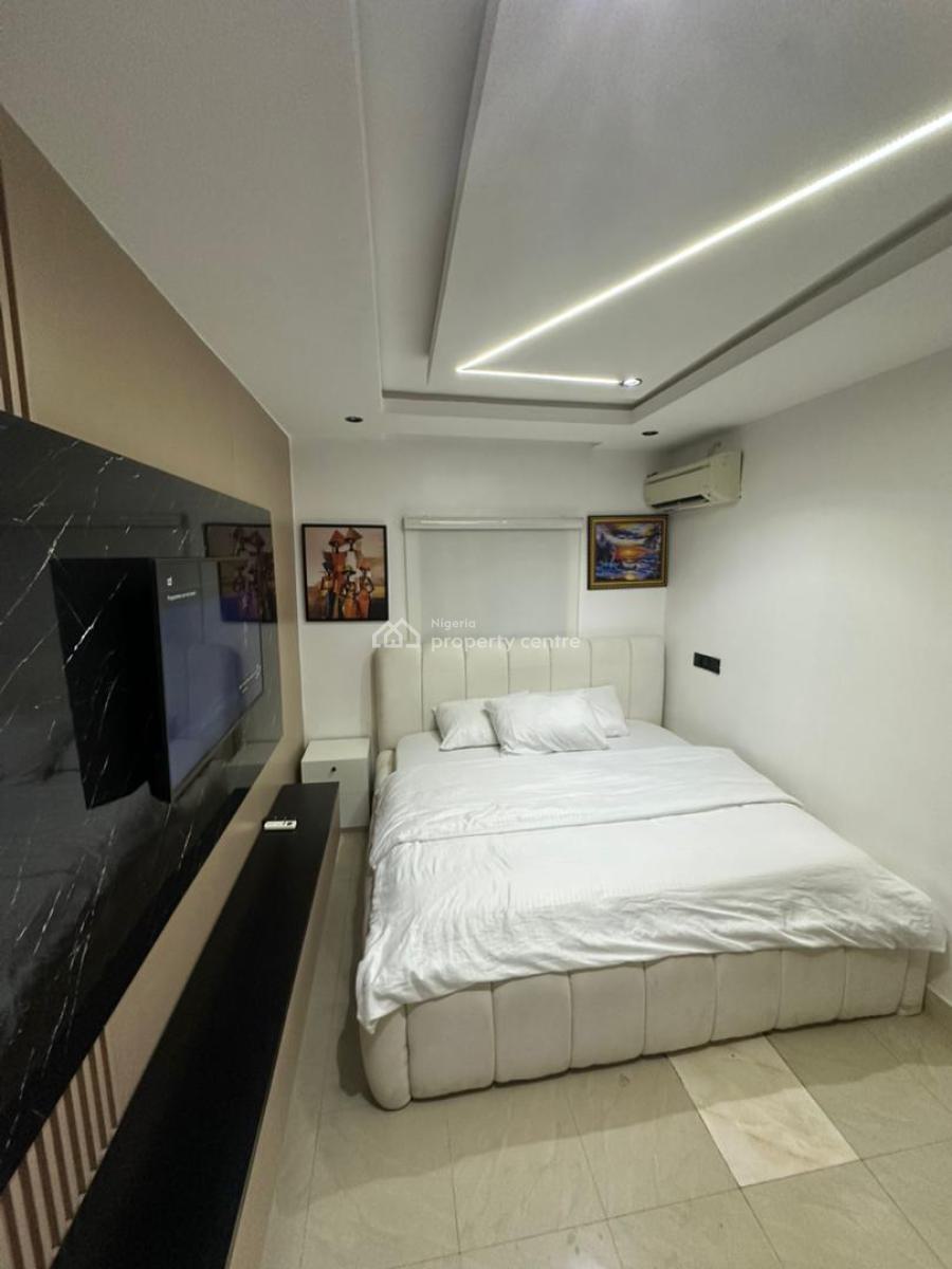 Luxury 1 Bedroom Apartment, Omole Phase 2, Ikeja, Lagos, Mini Flat (room and Parlour) Short Let