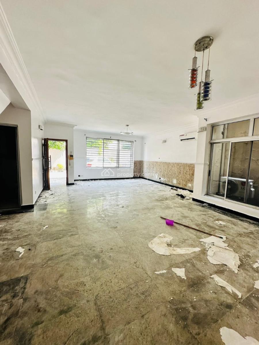 Spacious 4 Bedroom Terrace Duplex with Bq, Lekki Phase 1, Lekki, Lagos, Terraced Duplex for Rent