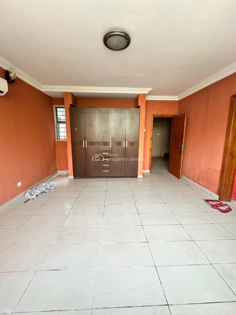 Spacious 4 Bedroom Terrace Duplex with Bq, Lekki Phase 1, Lekki, Lagos, Terraced Duplex for Rent