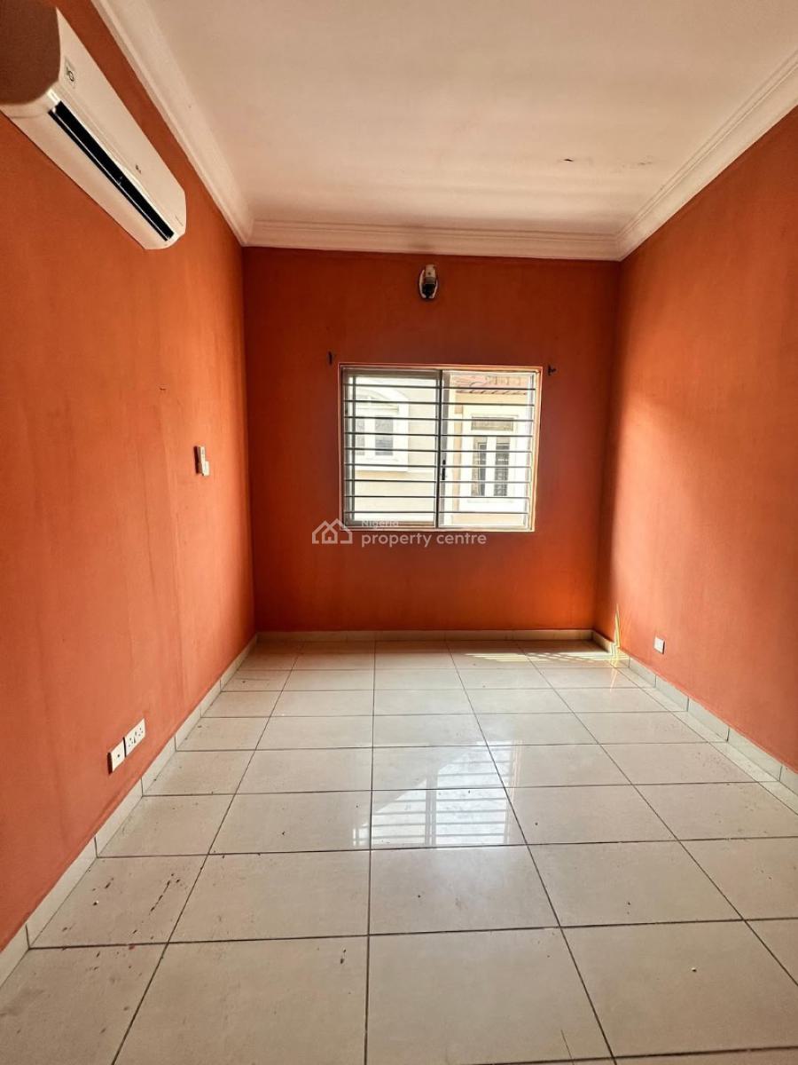 Spacious 4 Bedroom Terrace Duplex with Bq, Lekki Phase 1, Lekki, Lagos, Terraced Duplex for Rent