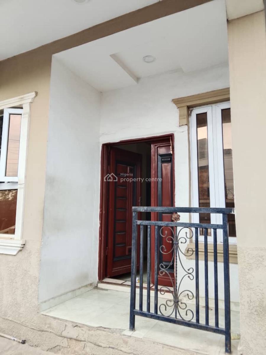 a Well-maintained 2-bedroom Flat Available, Omole Phase 1, Ikeja, Lagos, Flat / Apartment for Rent