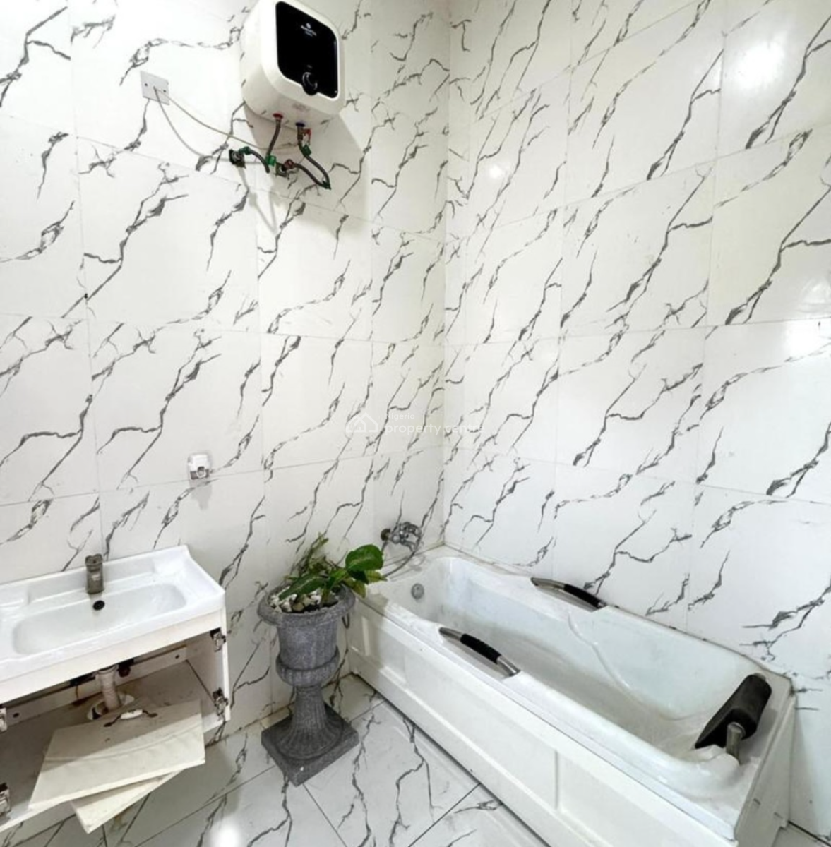 5 Bedroom Fully Detached Duplex and a Bq, Orchid Road, Lekki, Lagos, Detached Duplex for Rent