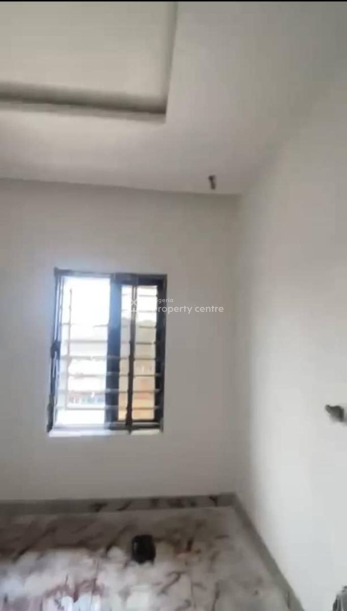 Lovely 2 Bedroom Flat, Off Ilupeju Bye Pass, Ilupeju, Lagos, Flat / Apartment for Rent