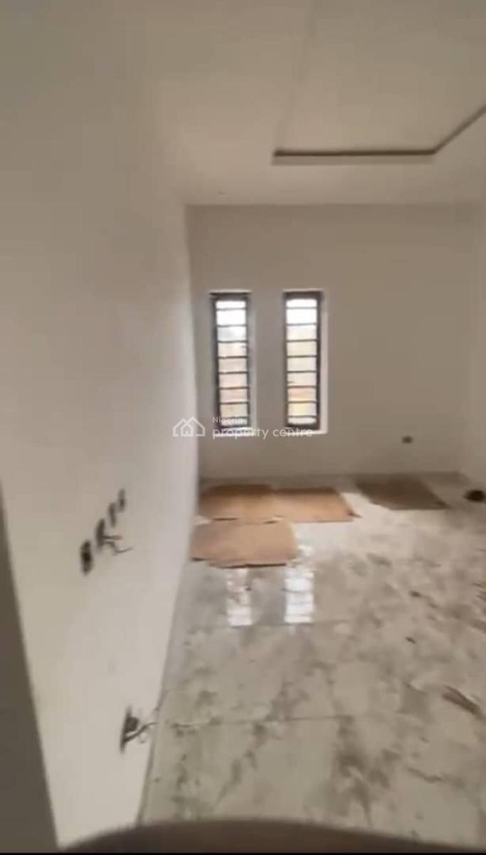 Lovely 2 Bedroom Flat, Off Ilupeju Bye Pass, Ilupeju, Lagos, Flat / Apartment for Rent