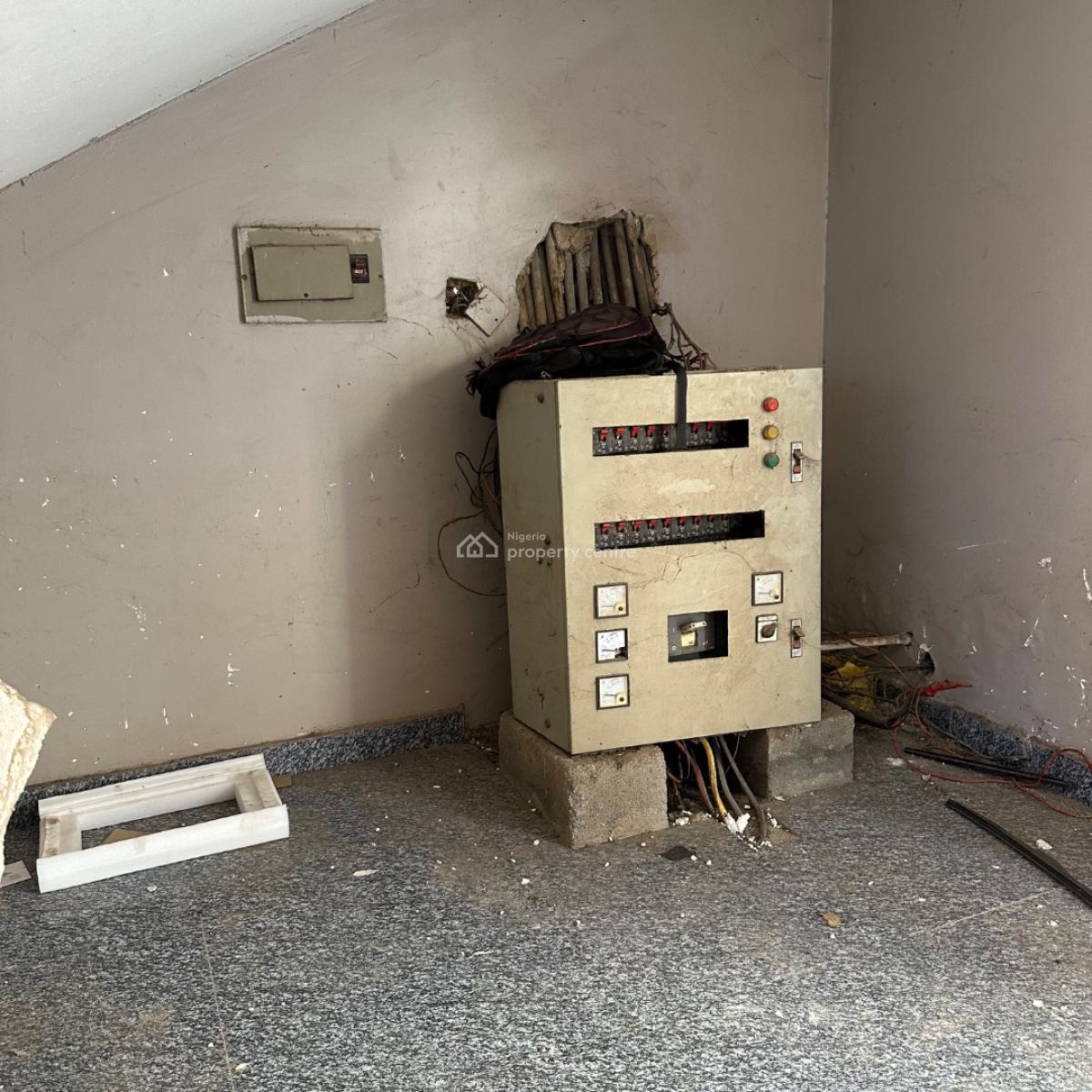 State of The Art Plaza, Bumbuna Street, Zone 1, Wuse, Abuja, Plaza / Complex / Mall for Sale