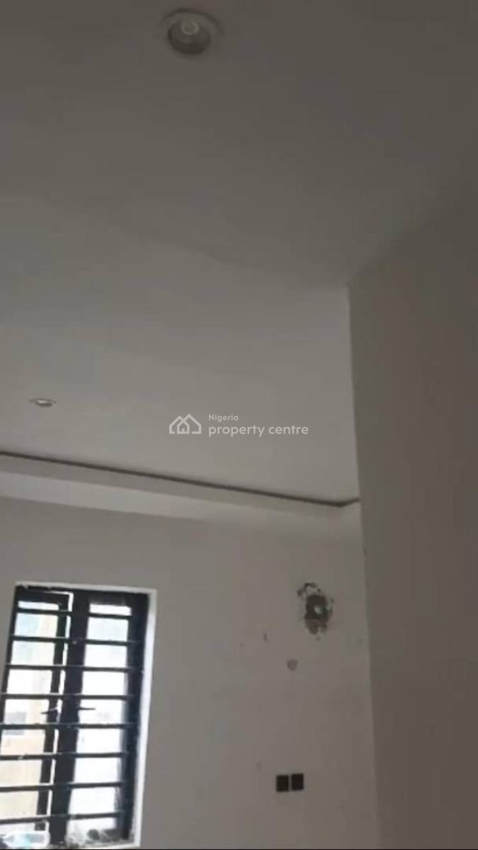 Lovely 2 Bedroom Flat, Ifako, Gbagada, Lagos, Flat / Apartment for Rent