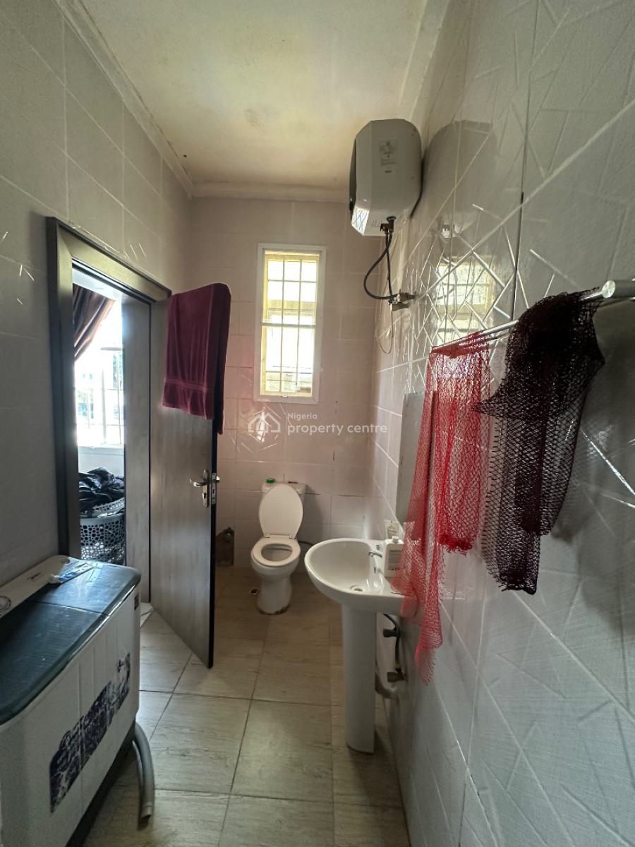 Lovely 2 Bedroom Apartment in a Decent Neighborhood, Dantata 3rd Avenue, Gwarinpa, Abuja, Flat / Apartment for Rent