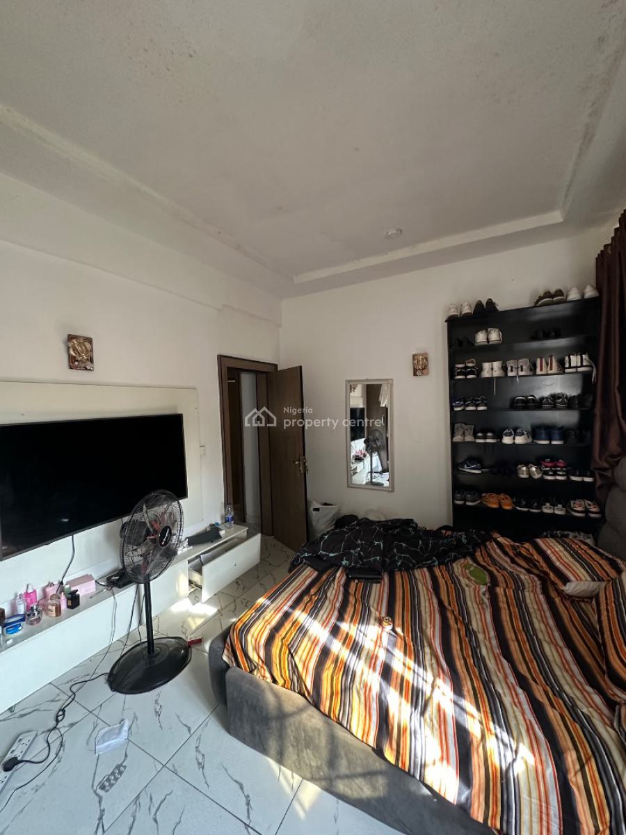 Lovely 2 Bedroom Apartment in a Decent Neighborhood, Dantata 3rd Avenue, Gwarinpa, Abuja, Flat / Apartment for Rent