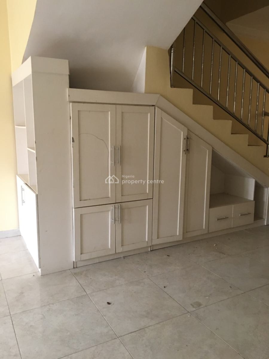 Nice 3-bedroom Terraced Duplex with Bq, Lekki Phase 1, Lekki, Lagos, Terraced Duplex for Rent